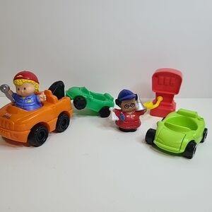 Fisher Price Little People Little Roadside Helper, Tow Truck, Cars & Mechanic
